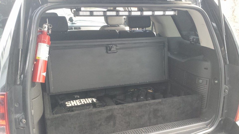 sheriff-leo-trunk-compartment
