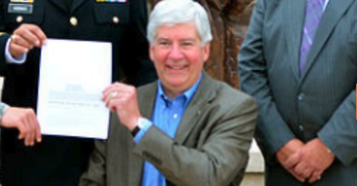 [BREAKING] Governor Snyder Signs Michigan Concealed Carry Reform
