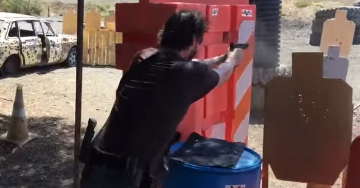 Video Keanu Reeves Shows Off His Skills At The Range Concealed Nation 7495