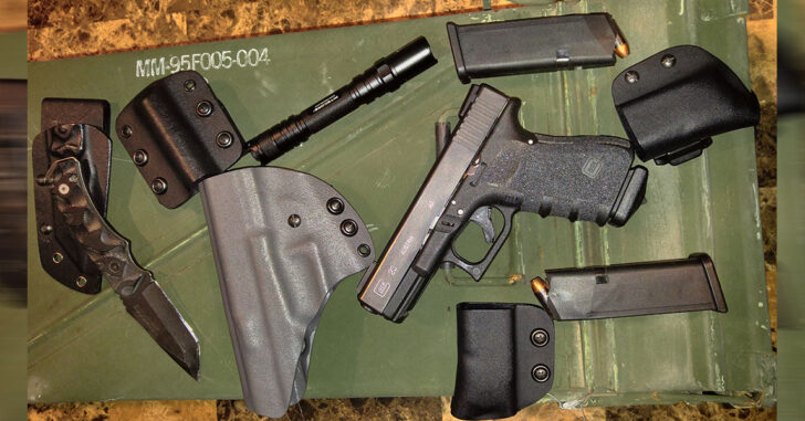 #DIGTHERIG – Casey and his Glock 23 in a Renaissance Firearms Holster