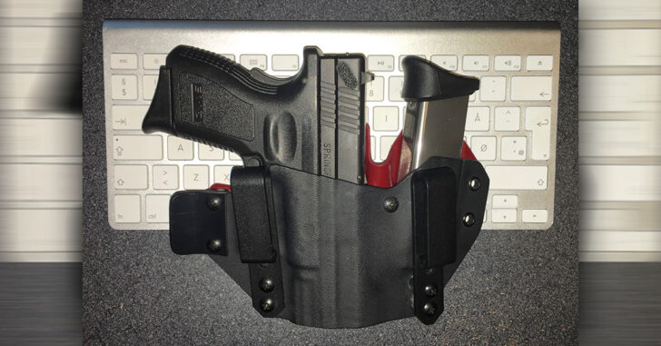 #DIGTHERIG – Robert and his Springfield XD40 in a T-Rex Holster