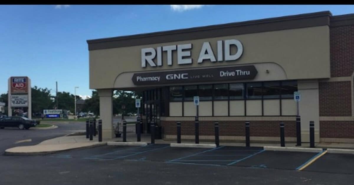 [CCW IN ACTION] 91-Year-Old Man Shoots Attempted Robber Outside Rite ...