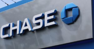 Bank Security Guard Fires on Would-Be Robber