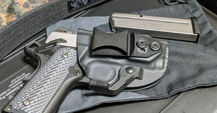 #DIGTHERIG – Chris and his Springfield Armory EMP 9mm in a Vedder Holster