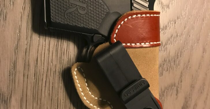 #DIGTHERIG – Troy and his Remington RM380 in either a Remora Holster or DeSantis Holster