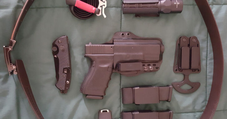 #DIGTHERIG – Jonathan and his Glock 19 or 43 in a Bravo Concealment Holster