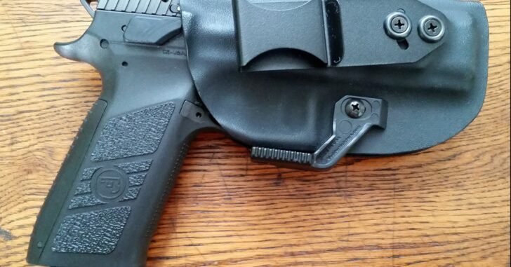 #DIGTHERIG – Mark and his CZ P-09 in a Vedder Holster
