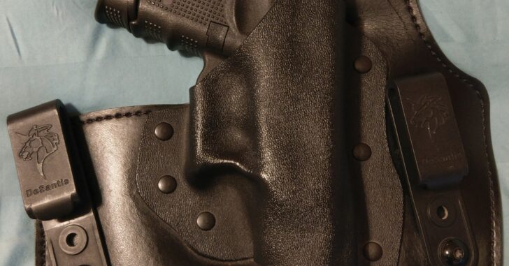 #DIGTHERIG – D. J. and his Glock 26 in a DeSantis Holster