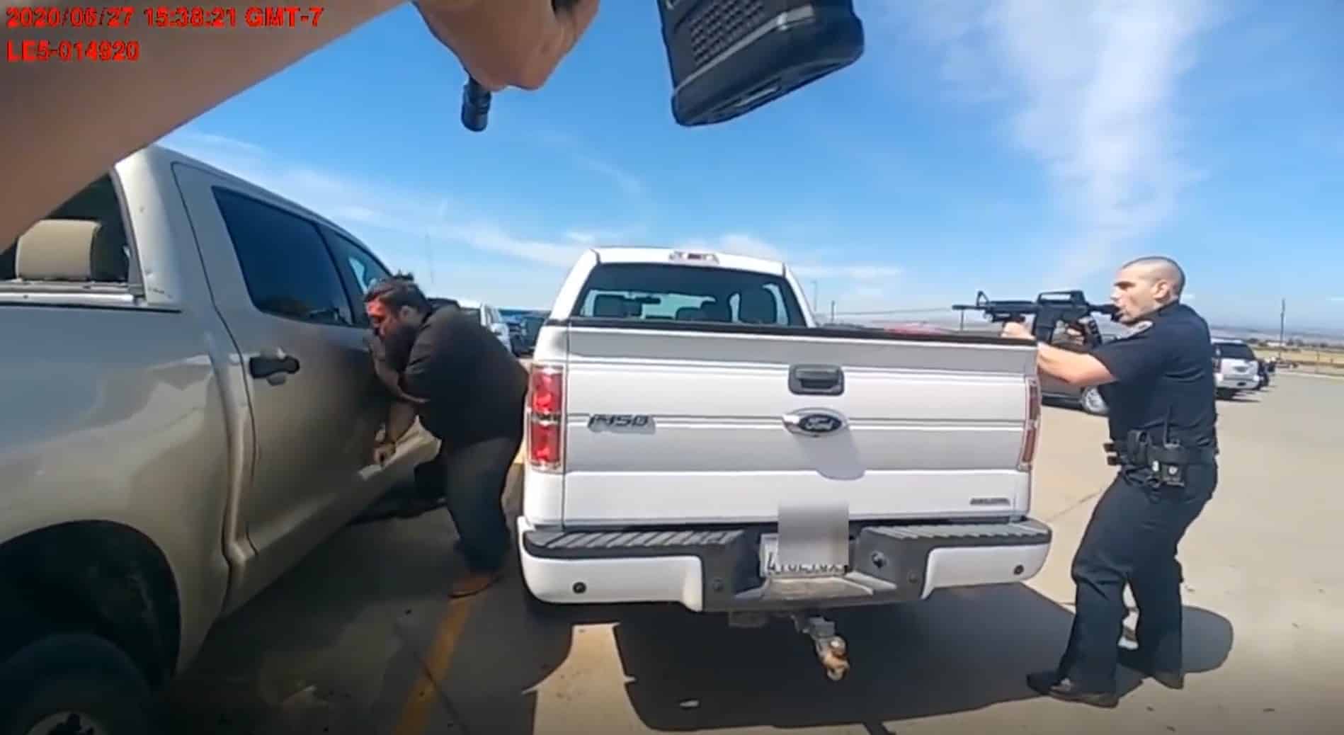 [VIDEO] Badge Cam Shows Officers Take Down Active Gunman In Walmart ...