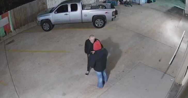 [WATCH] Concealed Carrier Assaulted By Man Who Pulls Knife, And Makes Many Mistakes During This Incident