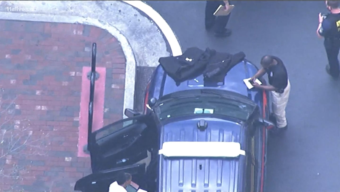 Atlanta Man Arrested Inside Publix Grocery Store With 5 Guns And Body ...