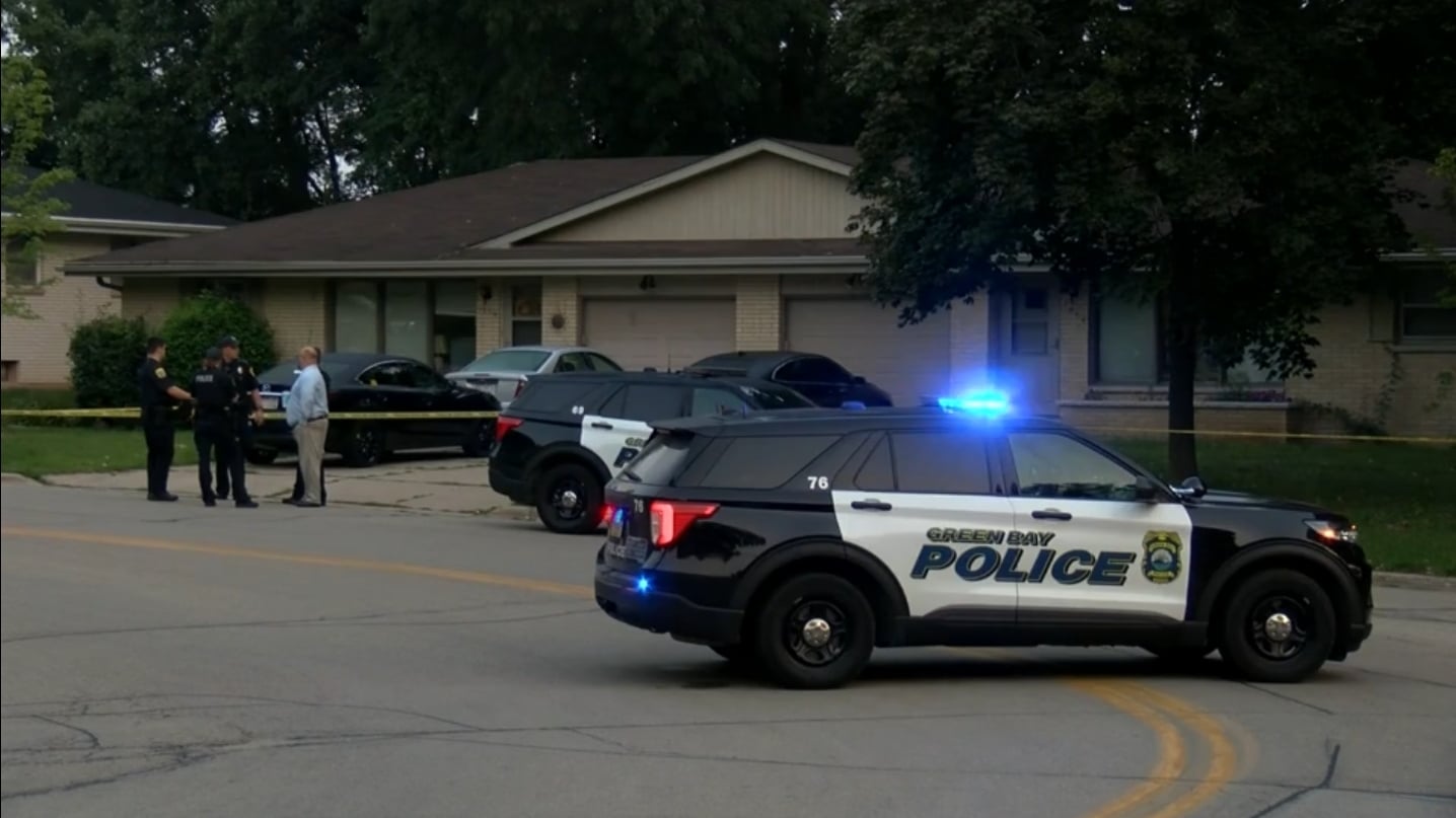 Home Invasion Suspect Shot By Resident After Breaking Into Apartment ...