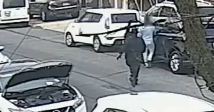 GRAPHIC VIDEO: Man Executed On NY Street By Assassin Pretending To Be Fixing Car