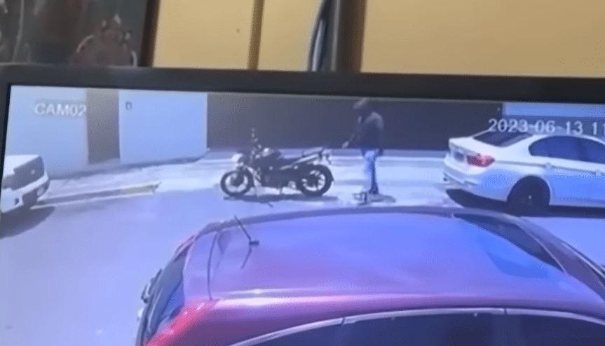 Robber Gets Squished To Death Between Two Cars Directly After Robbery ...