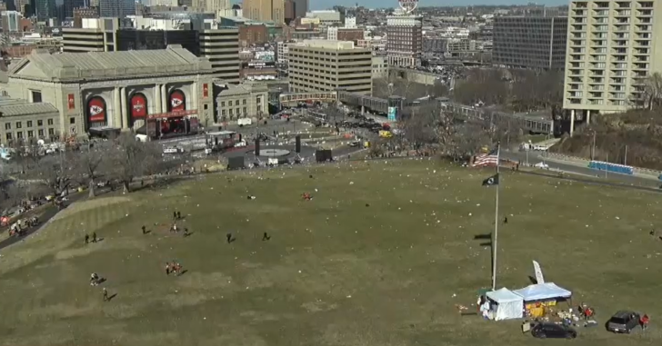 1 Dead, 22 Injured After Shots Fired At Chiefs Victory Parade; Suspects In Custody